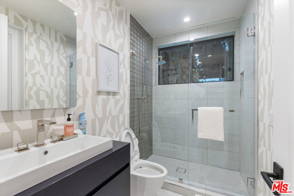 731 N Curson Avenue - Photo 47