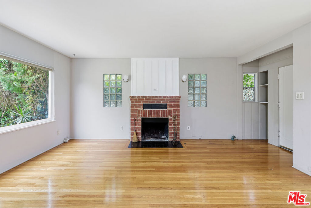 820 Crestmoore Place - Photo 4