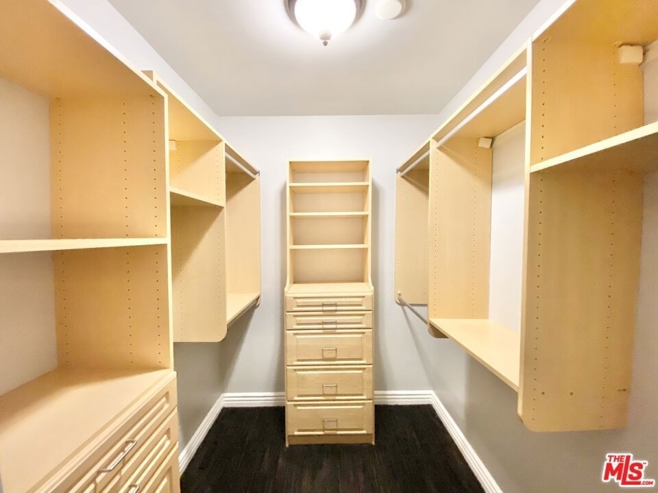 1135 Rexford Dr - Photo 8