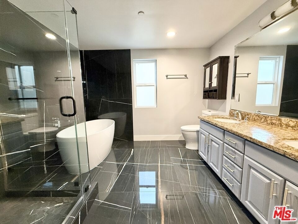 1135 Rexford Dr - Photo 21