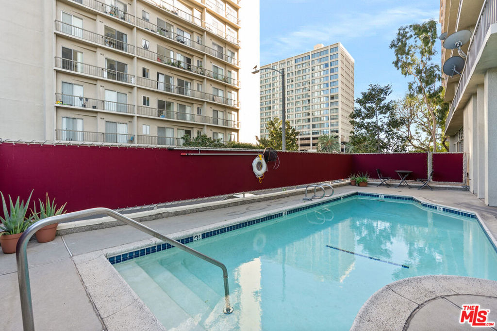 10751 Wilshire Boulevard - Photo 10