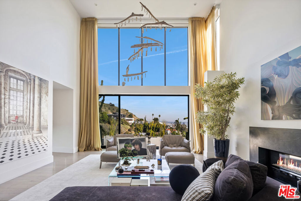 8080 Laurel View Drive - Photo 4