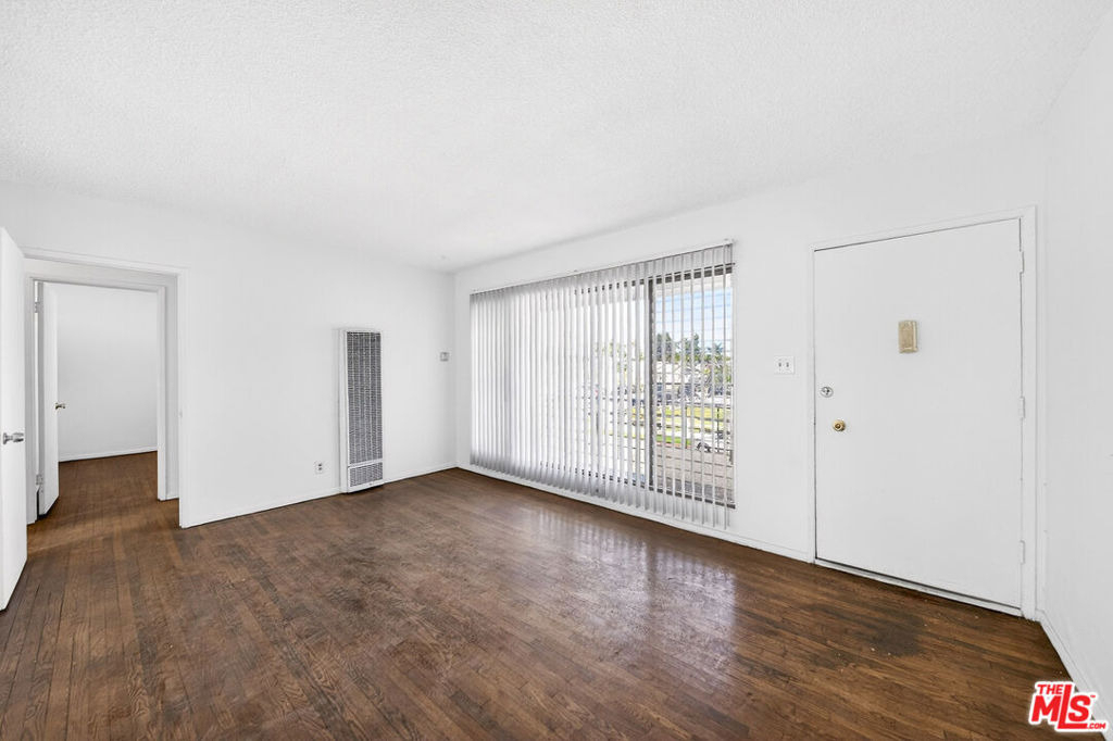 304 E 95th Street - Photo 8