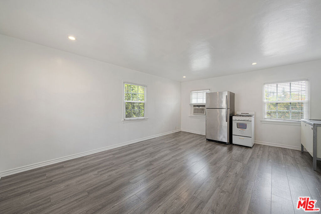 1238 S Beverly Glen Boulevard - Photo 8