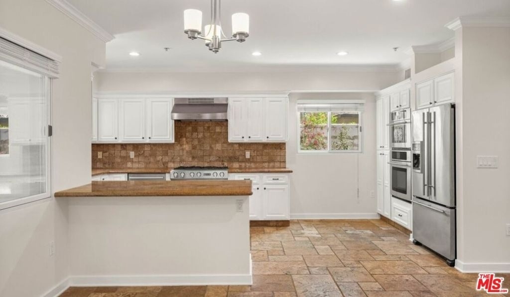 10616 Kinnard Avenue - Photo 7