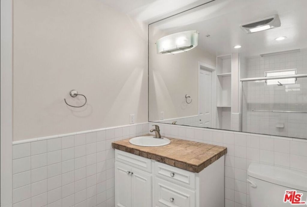 10616 Kinnard Avenue - Photo 12