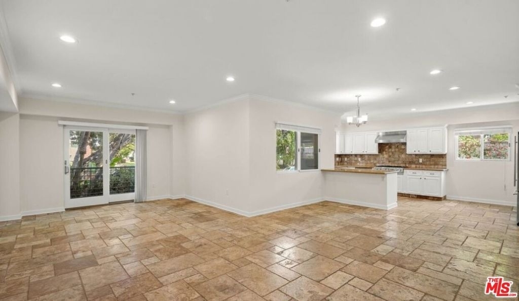 10616 Kinnard Avenue - Photo 2