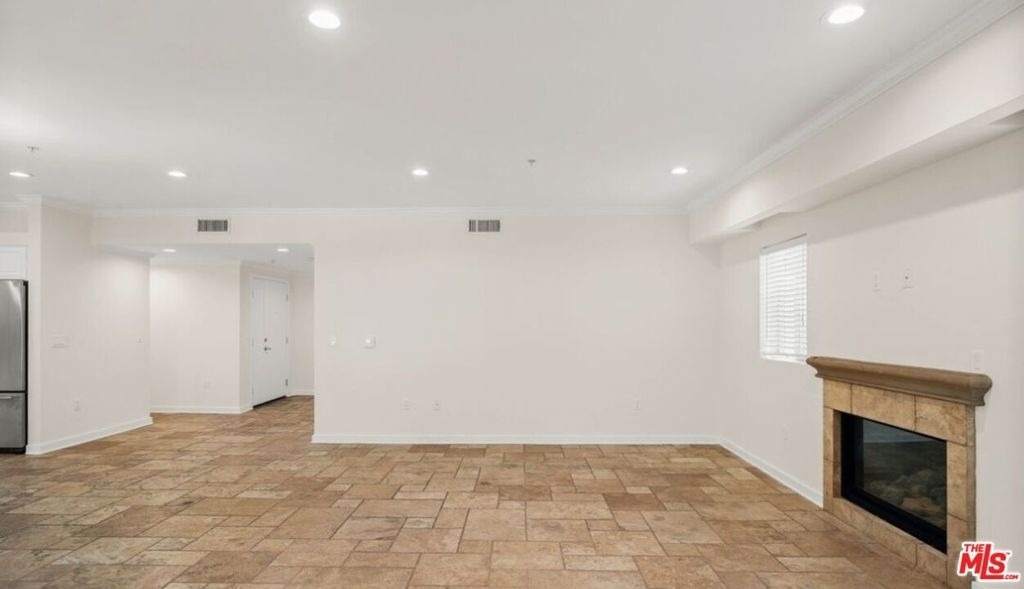 10616 Kinnard Avenue - Photo 11