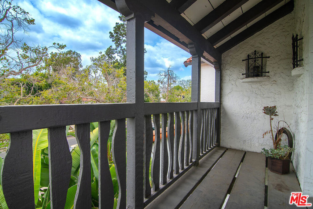 450 N Orange Drive - Photo 16