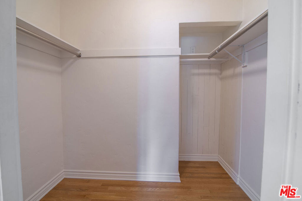 450 N Orange Drive - Photo 28