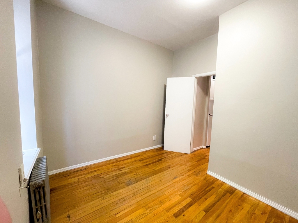  EAST 6TH STREET - Photo 4