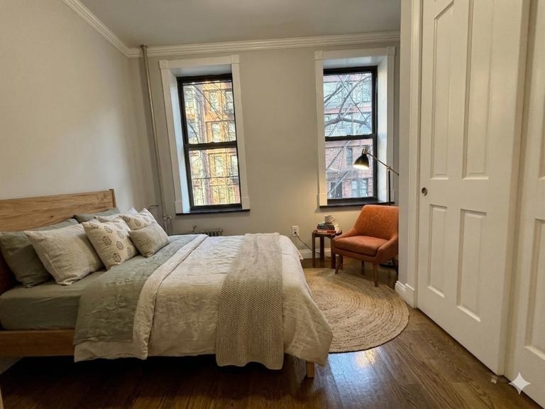 East 5th Street - Photo 3