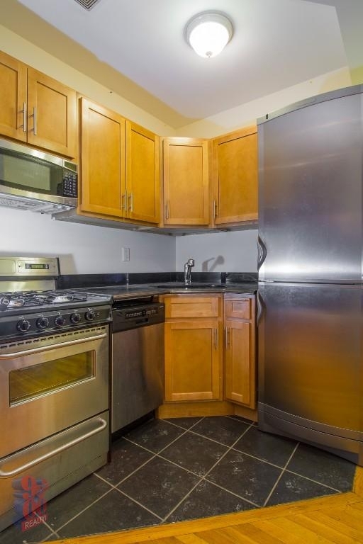 East 13th Street - Photo 2
