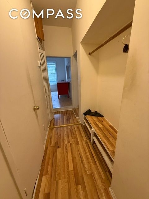 Church Avenue - Photo 15