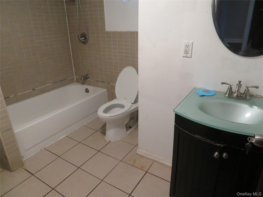 1158 Nugent Avenue - Photo 5
