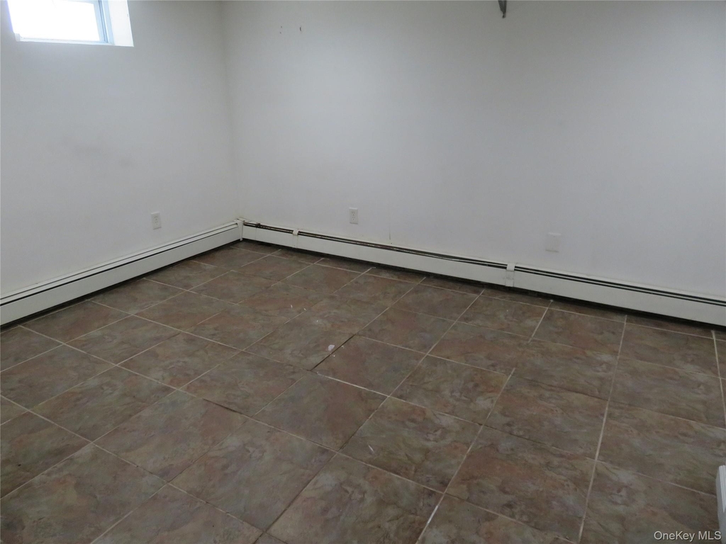 1158 Nugent Avenue - Photo 2