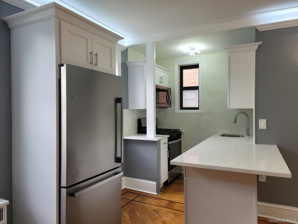 1 Broad Parkway - Photo 6
