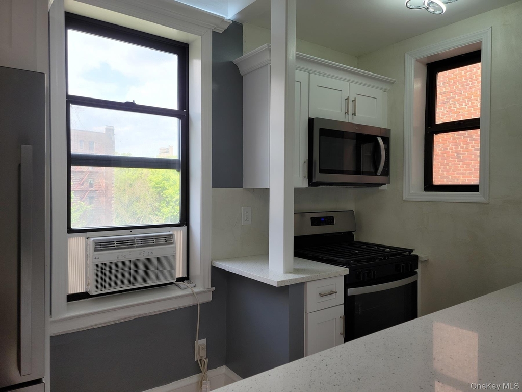 1 Broad Parkway - Photo 10