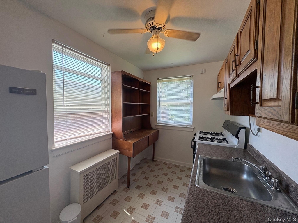 263-45 73rd Avenue - Photo 1