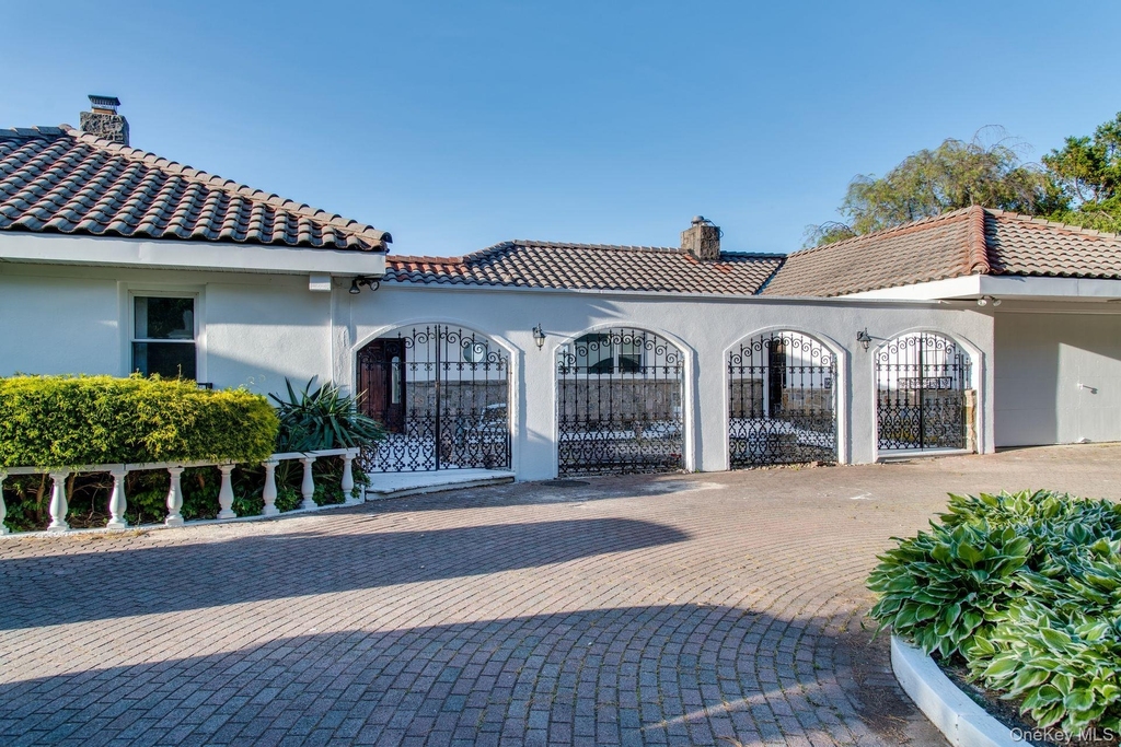 10 Beach Hill Drive - Photo 5