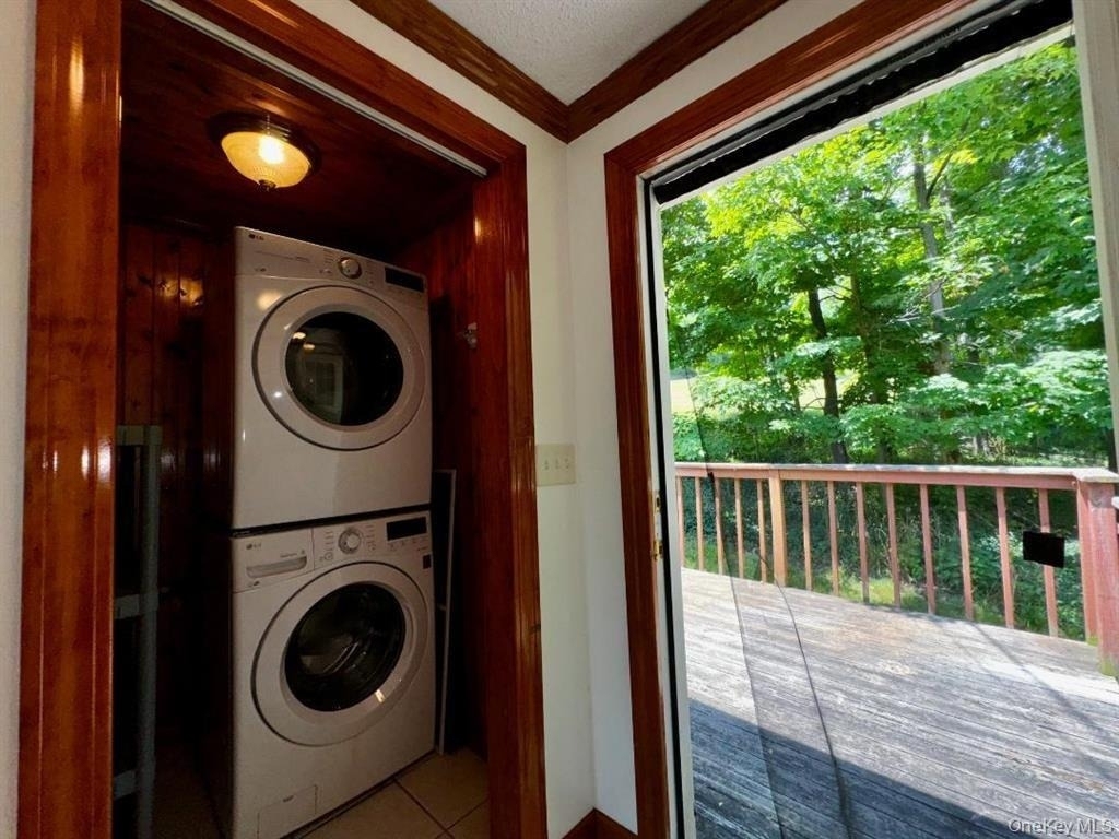 8 Lake Avenue - Photo 17