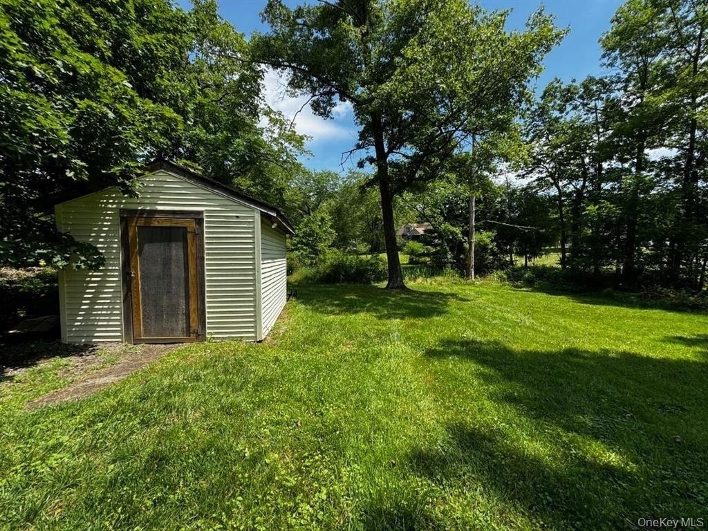 8 Lake Avenue - Photo 7