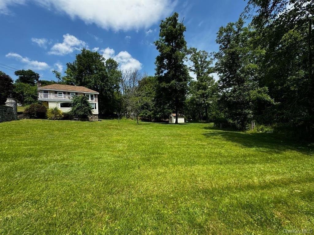 8 Lake Avenue - Photo 3