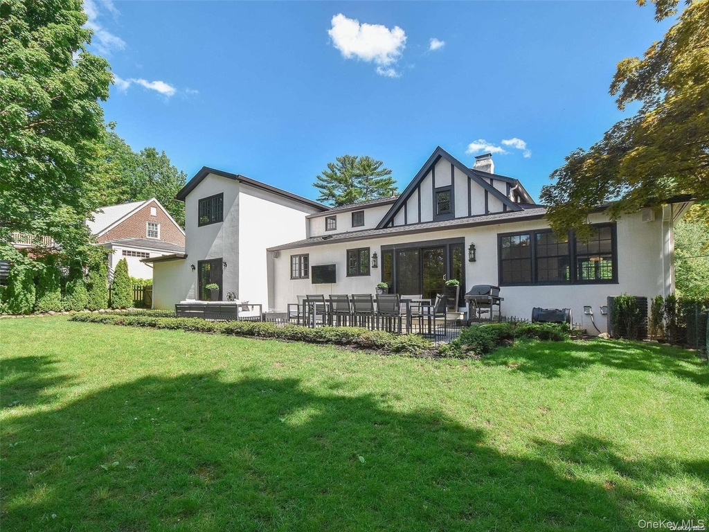 79 Reid Avenue - Photo 28