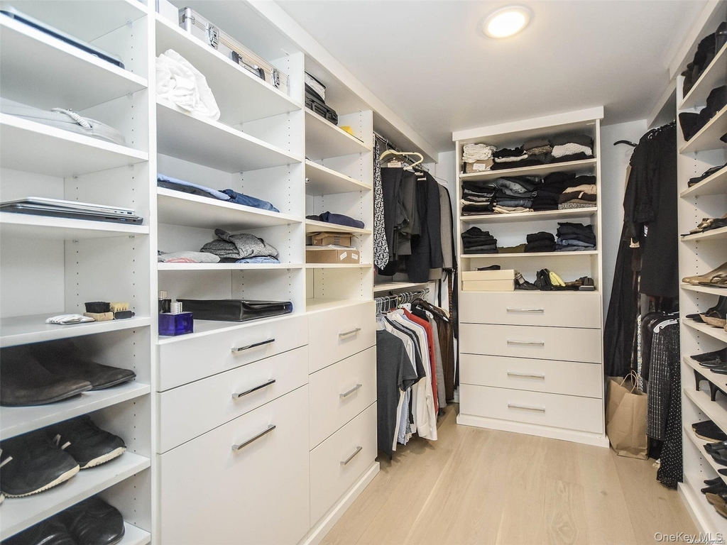 79 Reid Avenue - Photo 17