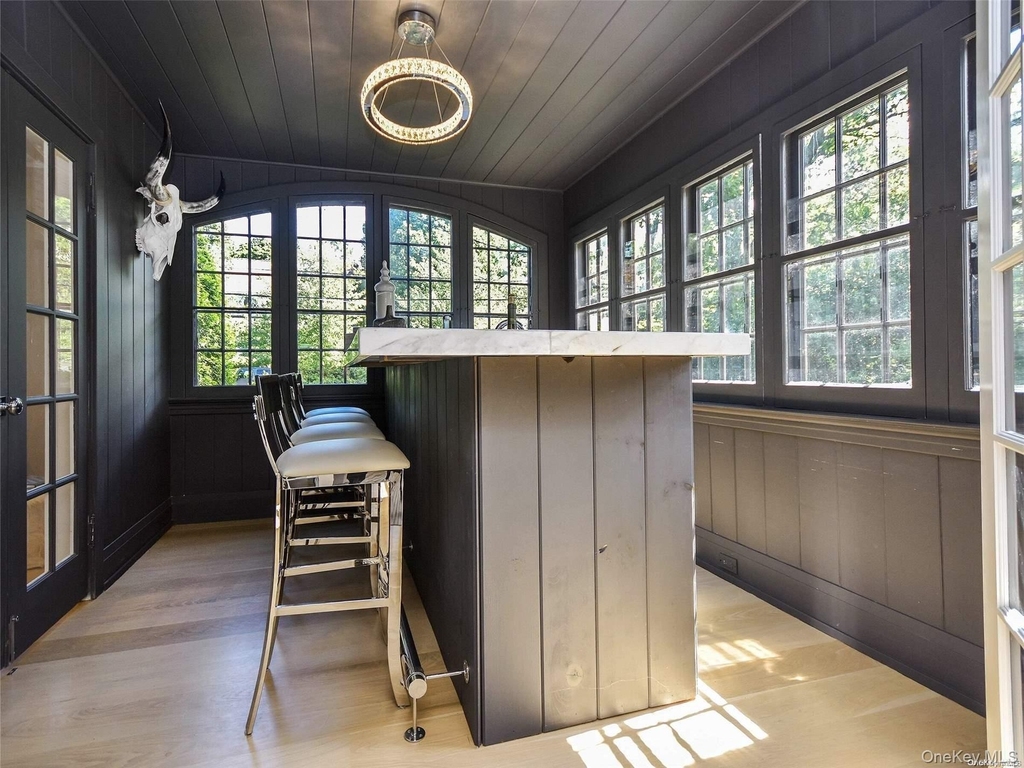 79 Reid Avenue - Photo 5