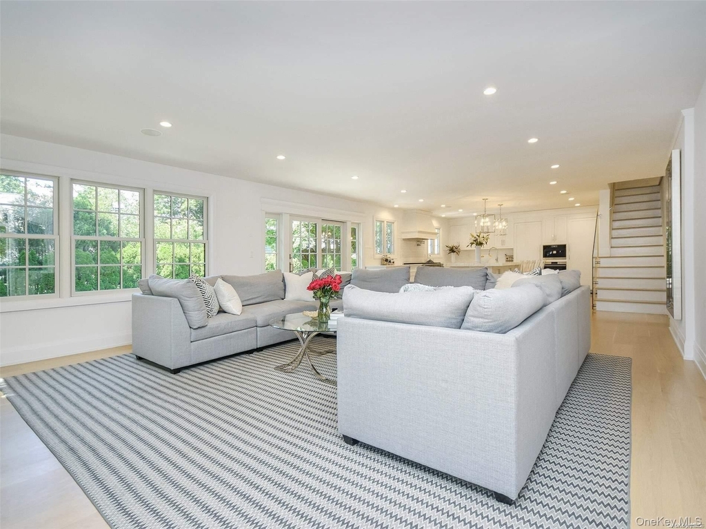 79 Reid Avenue - Photo 11