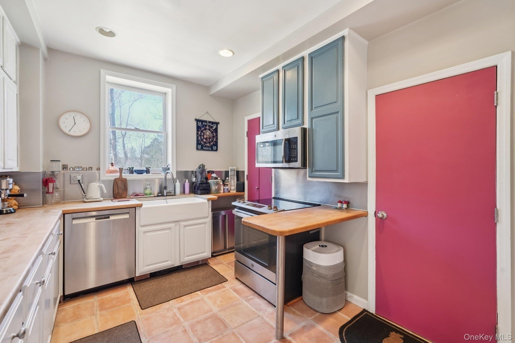 56 Clubhouse Road - Photo 6
