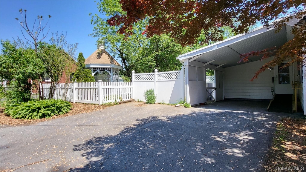 156 Doris Street - Photo 22