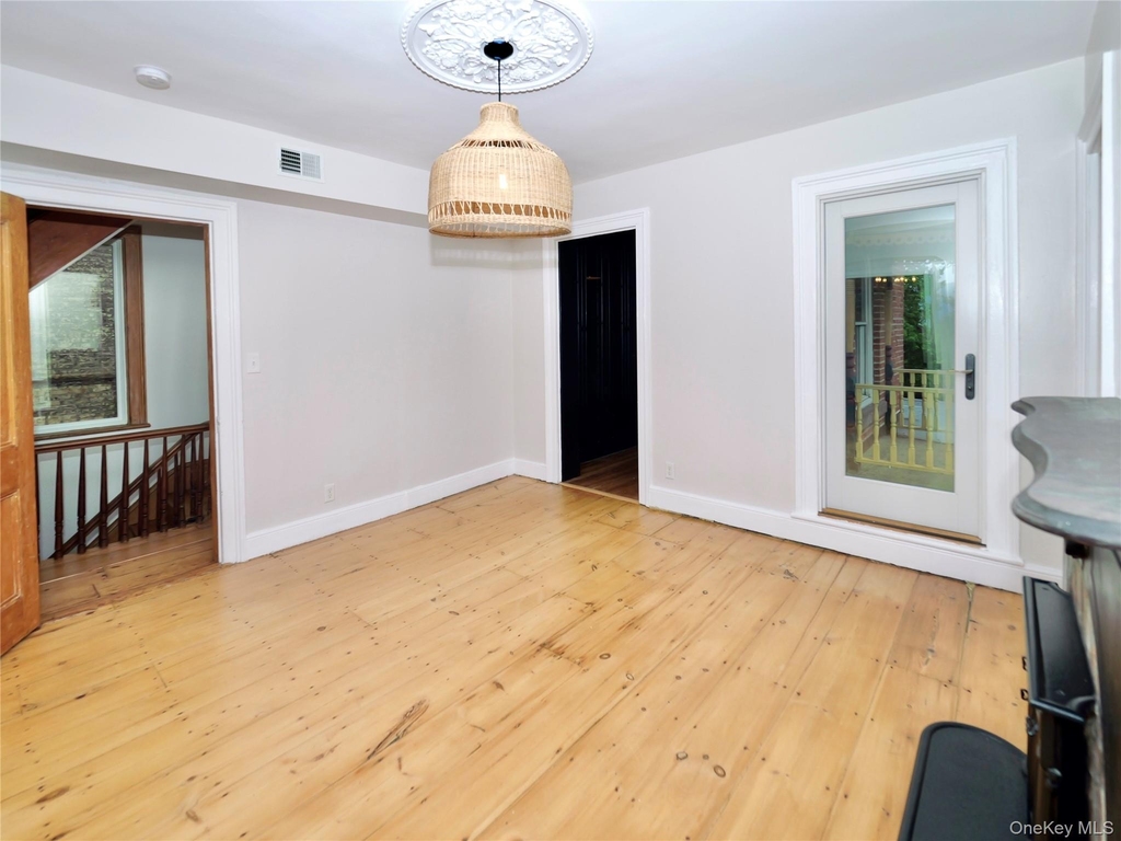 4 Grand Street - Photo 8