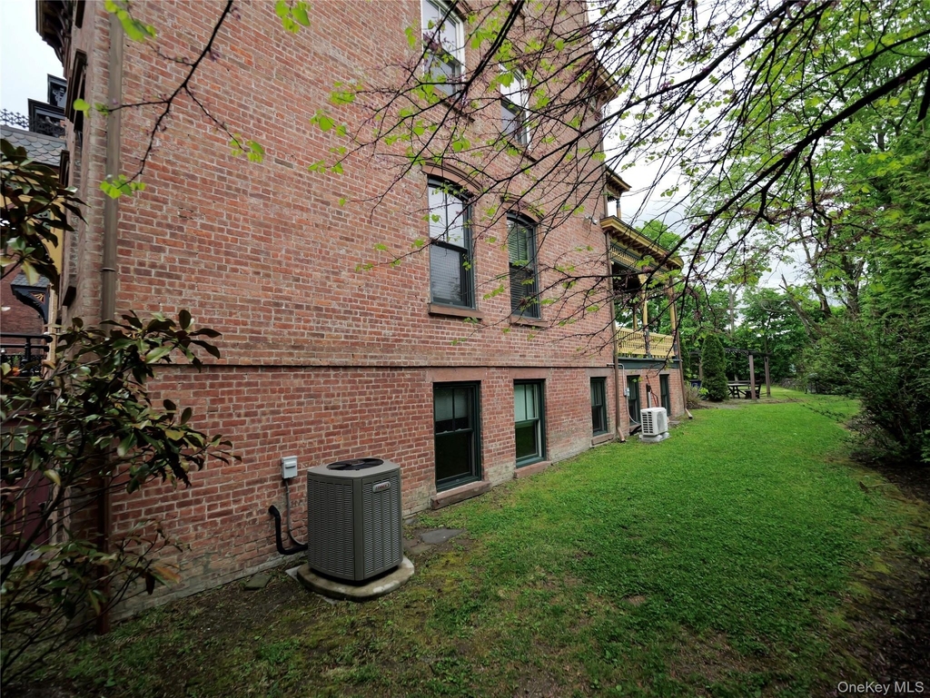 4 Grand Street - Photo 18