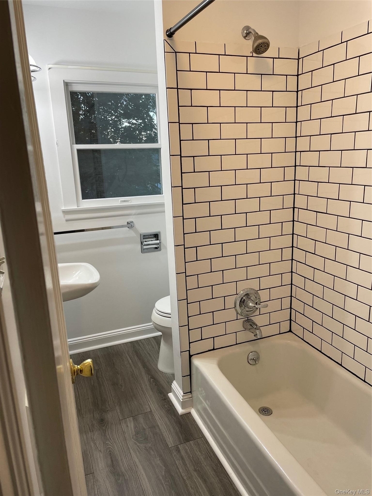 7 Travis Avenue - Photo 10