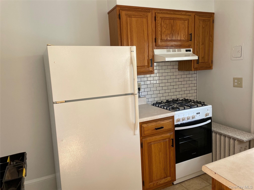7 Travis Avenue - Photo 9