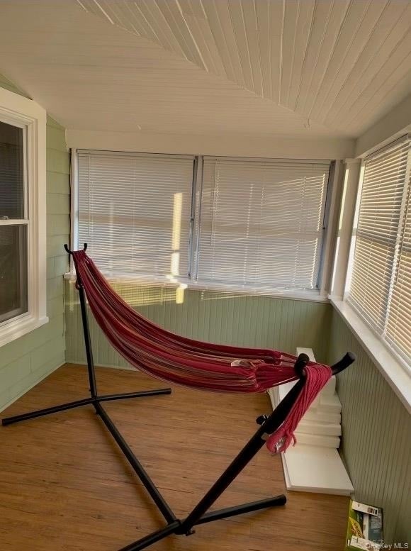 7 Travis Avenue - Photo 1
