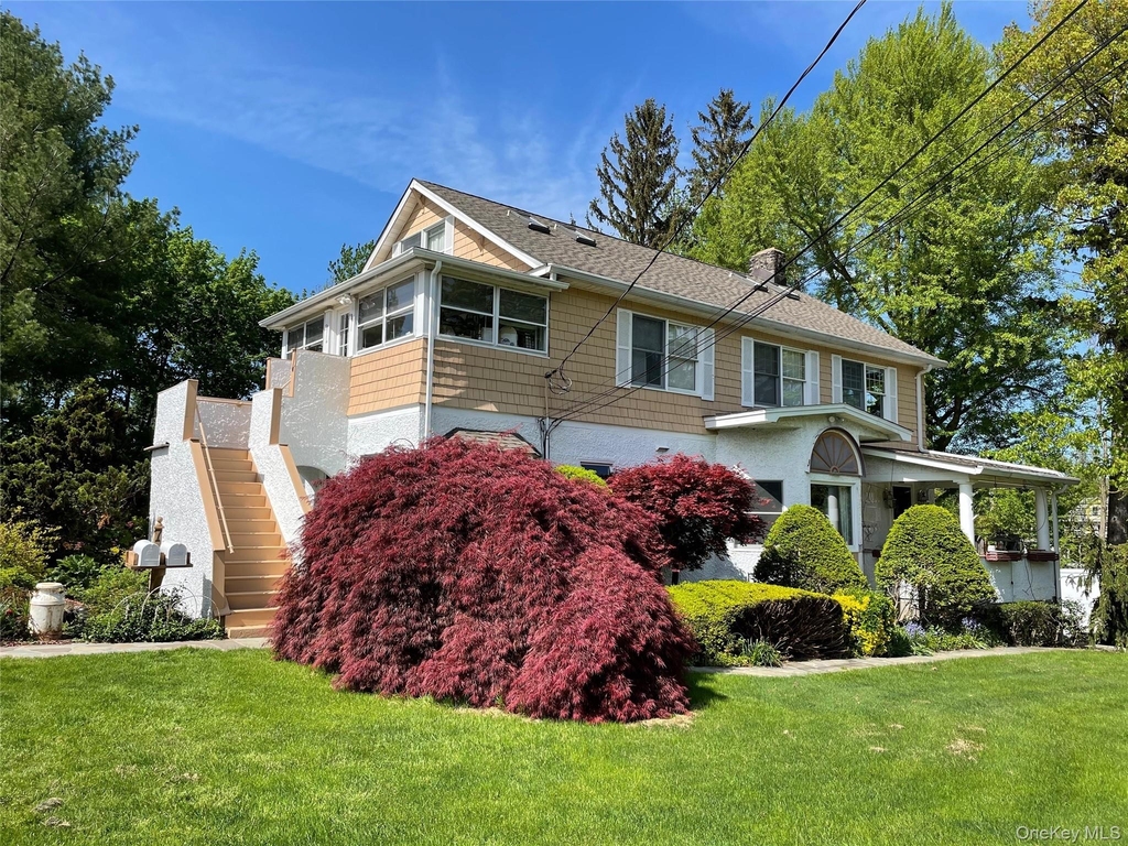 7 Travis Avenue - Photo 0