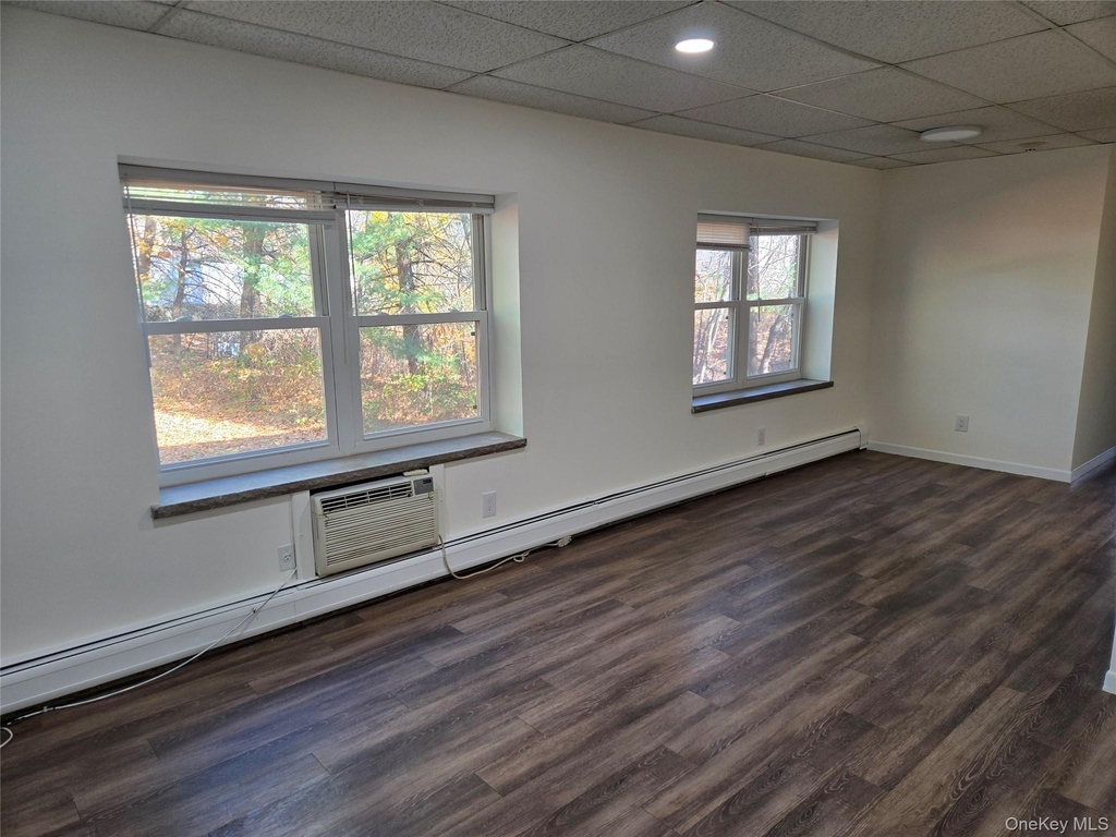 119 W Crooked Hill Road - Photo 5