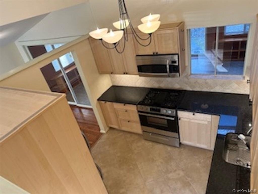 423 Springvale Road - Photo 7