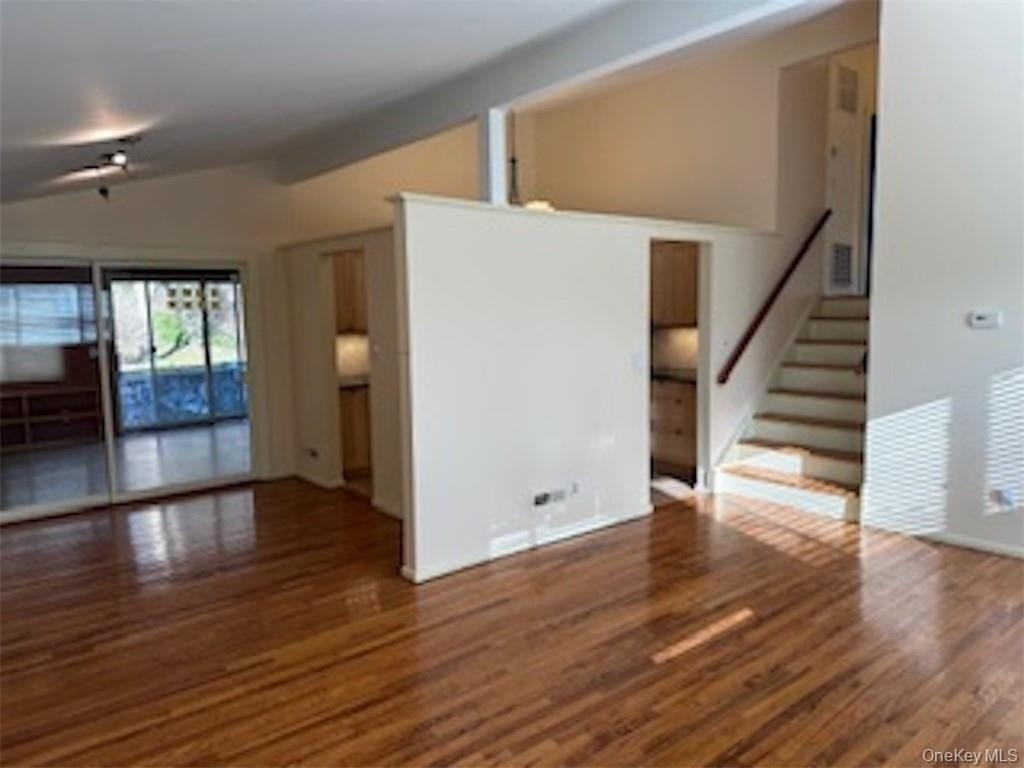 423 Springvale Road - Photo 1