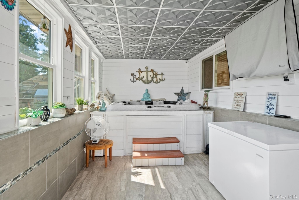 539 Nassau Avenue - Photo 24