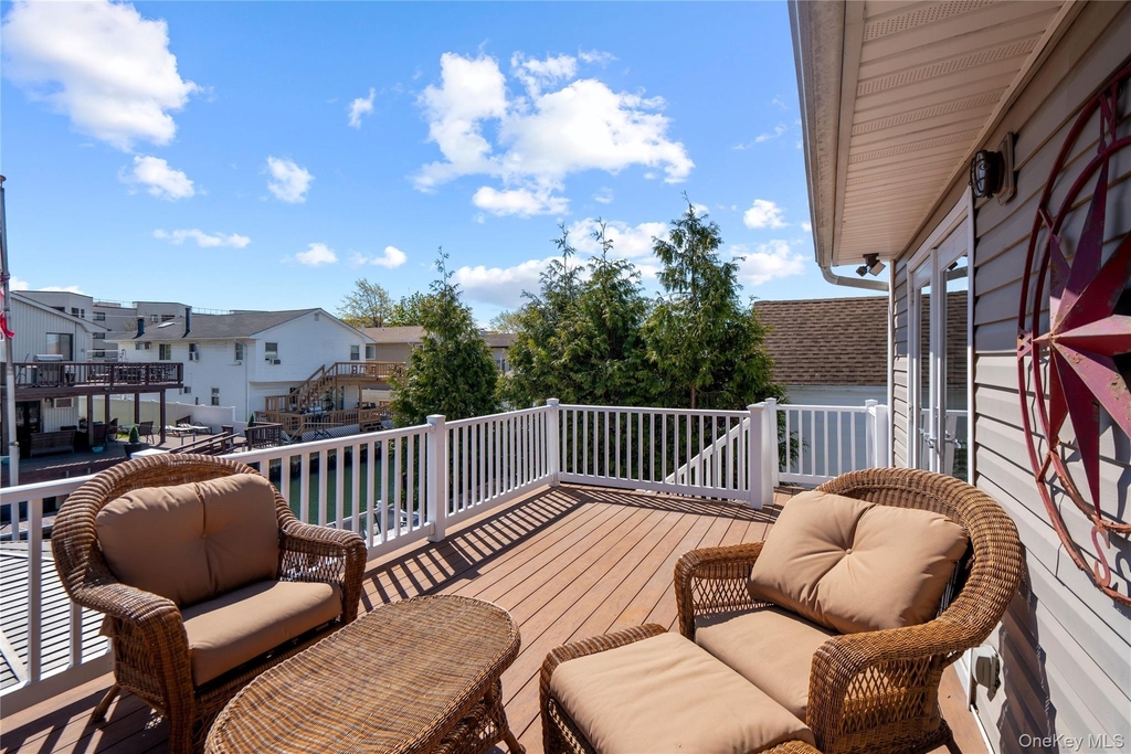 539 Nassau Avenue - Photo 38