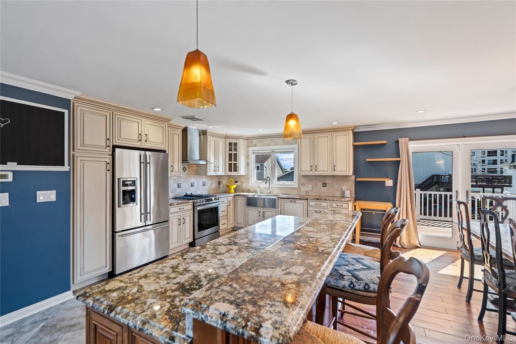539 Nassau Avenue - Photo 7