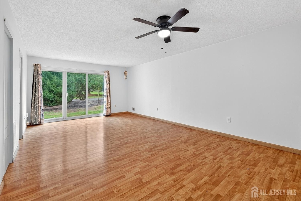 134 Pear Tree Lane - Photo 6