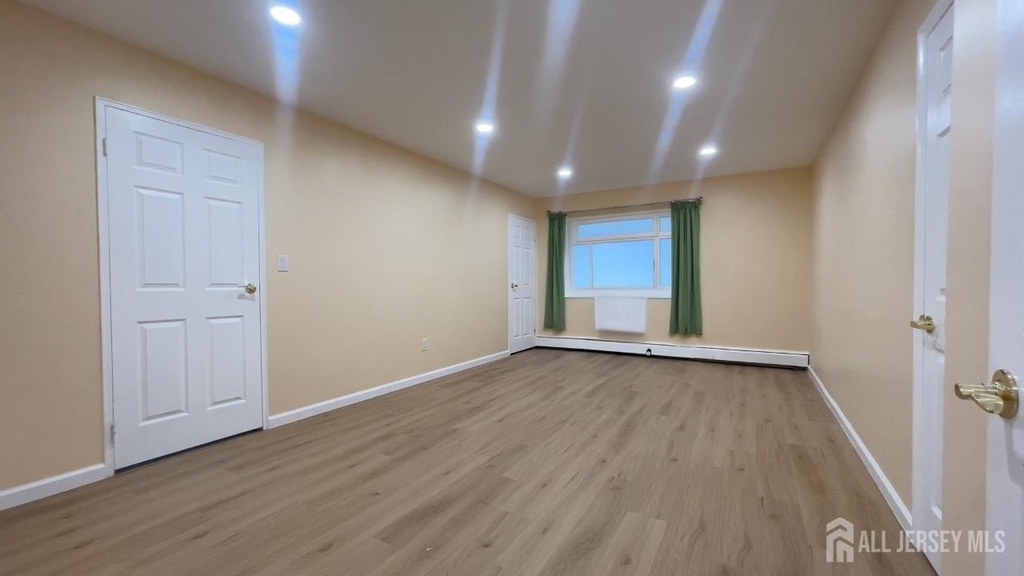 16 Lake Avenue - Photo 1