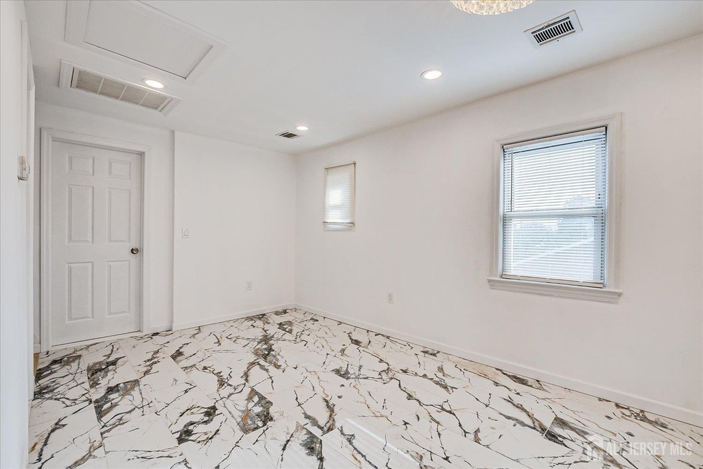 385 Pierson Avenue - Photo 6