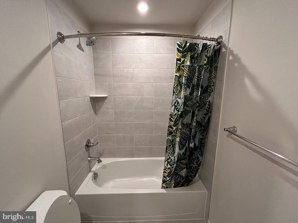 4607 Abbotswell Place - Photo 18