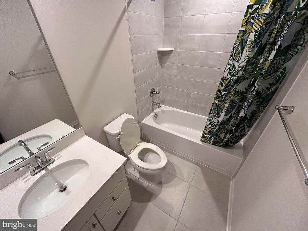 4607 Abbotswell Place - Photo 17